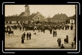 Zeimelis square * 1614 x 1029 * (1.33MB)